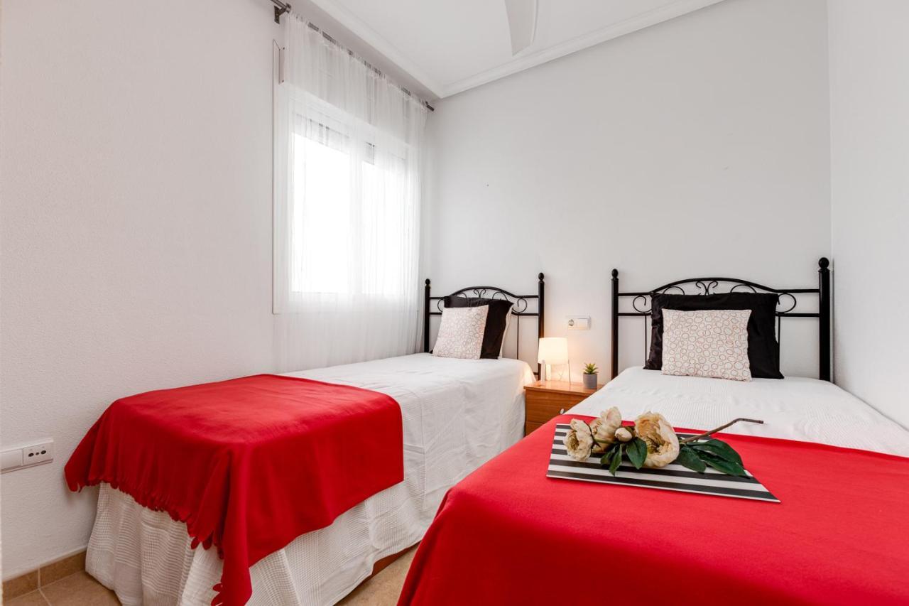 Sunny Casita, Torrevieja, Modern 2 Bed Top Floor Apartment Екстер'єр фото