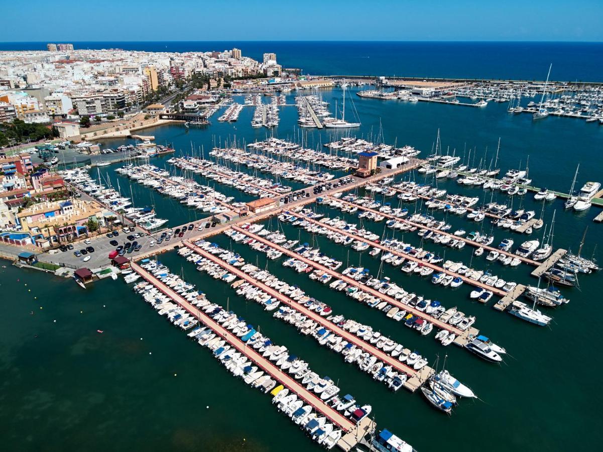 Sunny Casita, Torrevieja, Modern 2 Bed Top Floor Apartment Екстер'єр фото